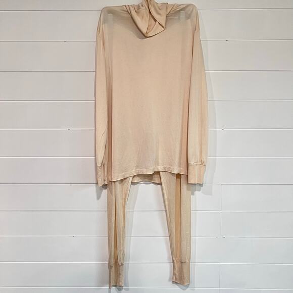 L.L. Bean Vintage Silk turtleneck Liner Shirt & Pants size Large - Picture 1 of 5